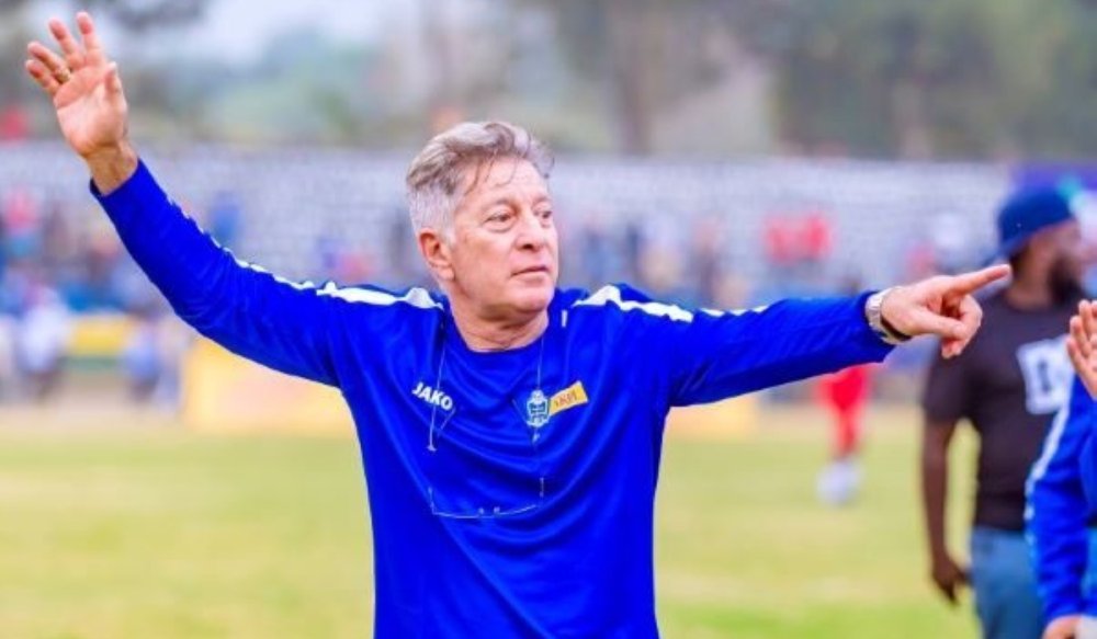 Robertinho issued Rayon Sports