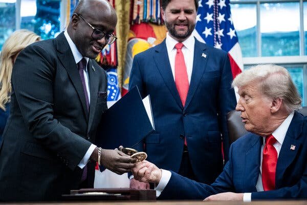 Rwanda Agrees to Take 250 US Migrants Under New Trump Era Deal