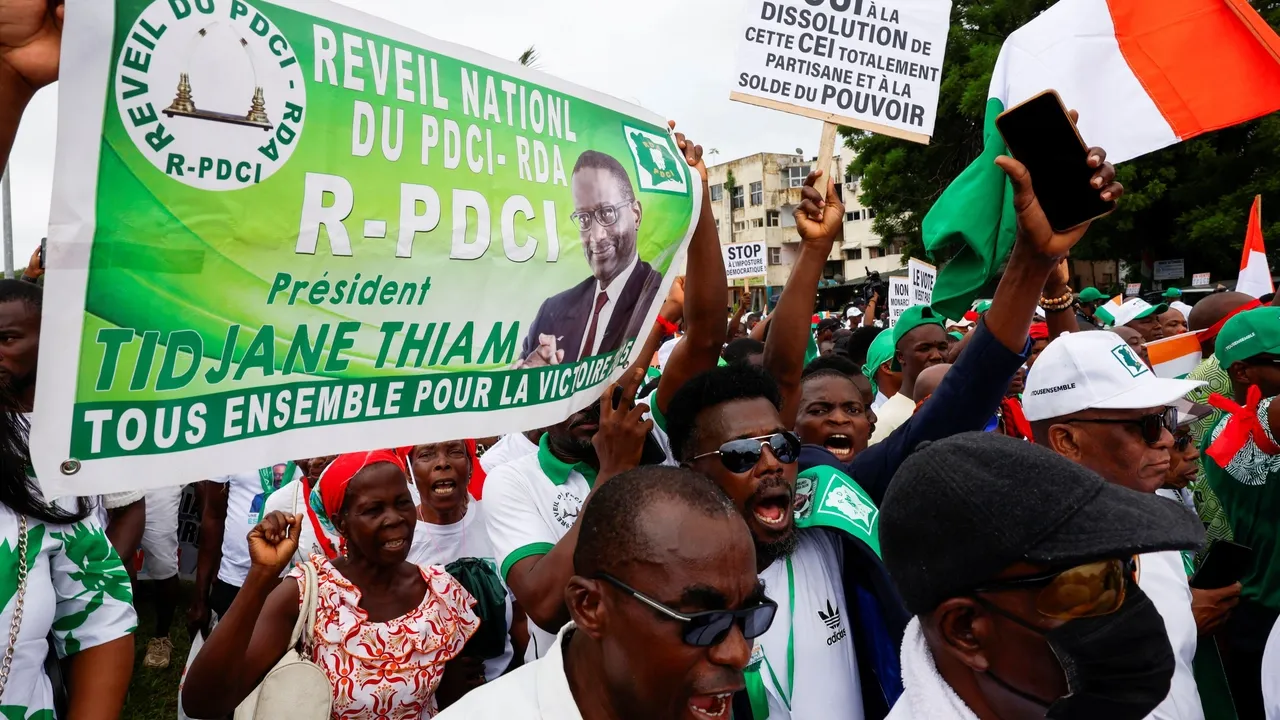 Mass Protests Erupt in Abidjan Over Opposition Leaders’ Election Ban